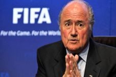 Presiden FIFA Kucing-kucingan...