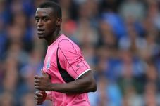Liverpool Tawar Martinez...
