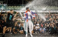 Perayaan Hamilton Dengan...