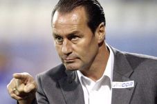 Stevens Kembali ke Stuttgart