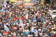 Buruh Blokade Pantura...