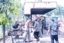 Nasib PKL Tinggal Dua...