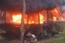Sumur Minyak W43 Terbakar