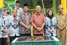 Guru Harus Tingkatkan...