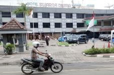 Realisasi Laba Swarna...
