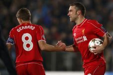 Comeback Liverpool Tutup...