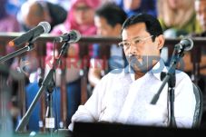 Rachmat Yasin Dihukum...