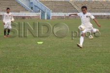 18 Pemain Disanksi,...