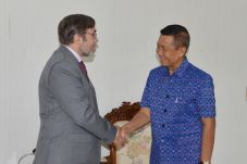 Bali Jadi Tuan Rumah...