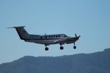 Pesawat NAS 332/H-3215...