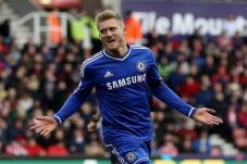 Schurrle Sedang Sakit