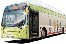 Bus Berbahan Bakar Kotoran...