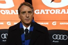 Mancini Tegaskan Roma...