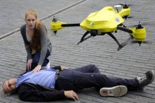 Drone Ambulan Berikan...