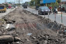 Proyek Jalan Pantura...