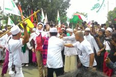 Demo GMJ, Ahok Ditombak...