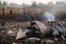 Ibu Korban MH17 Gugat...