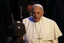 Paus Francis: ISIS Adalah...