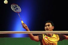 Soal Lapangan, Tommy...