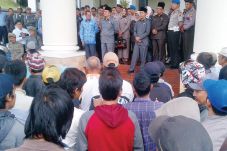 Ramai-Ramai Ngadu ke...