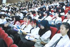 SPP Gratis Mahasiswa,...