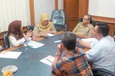 Seluruh Siswa SMA Dijamin...