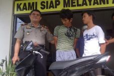 Rampas Motor Saat Tawuran,...