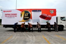 Sharp Targetkan Dongkrak...