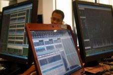 Transaksi Saham di Sulsel...