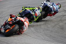 Honda Siap Bongkar Motor...