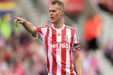 Kapten Stoke City Ngebet...