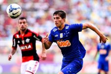 Lucas Silva Berharap...