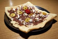 Croizza: Serenyah Pizza,...