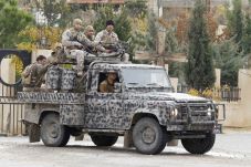 Serdadu Dieksekusi al-Nusra,...