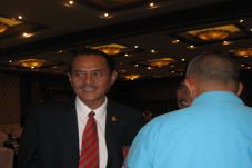 Hartono Resmi Pimpin...