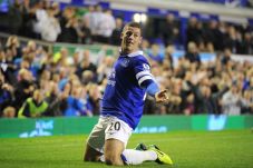 Everton Bantah Manchester...