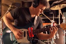 Rekam Video Main Gitar...