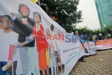 Berani Jujur, Lawan...
