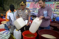 Alasan Kakek di Bogor...