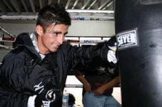 Adik Erik Morales Bertekad...