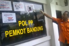 Orang Misterius Rusak...
