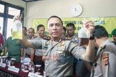 Tersangka Kabur ke Pulau...