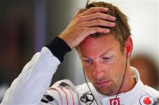 McLaren Masih Gantung...