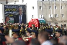 Palestina: Israel Bunuh...
