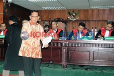 Brigjen Pol Didik Didakwa...