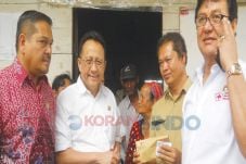 Anakku Sudah Sarjana,...