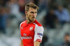 Kontra Newcastle, Ramsey...