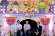 Barbie Berpesta di Centre...