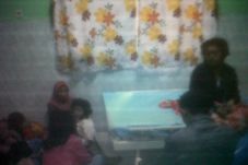 Mengandung 9 Bulan,...
