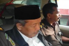 Tersandung Korupsi Pengadaan...